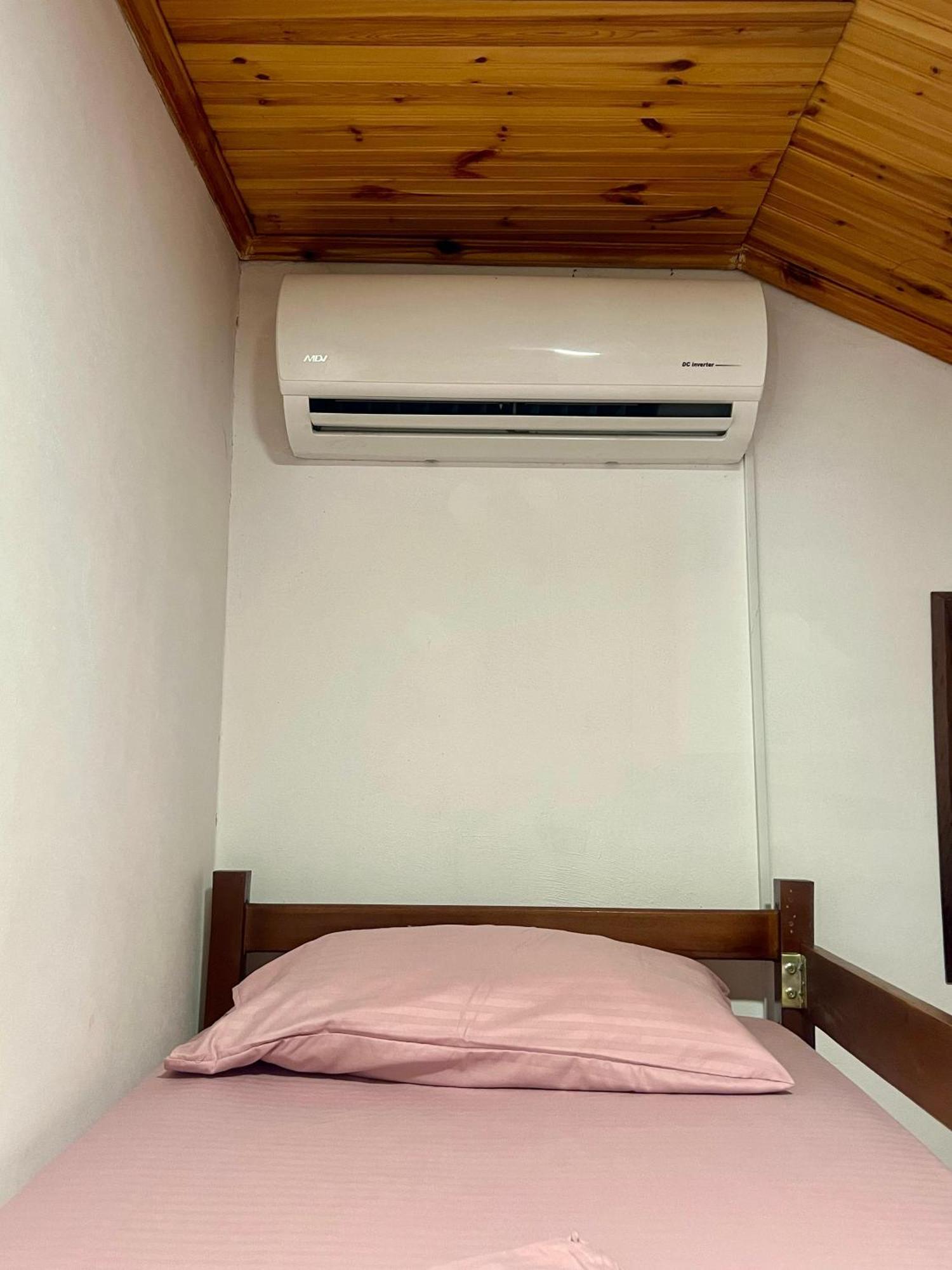 Happy Corner Guest House ชโคเดอร์ ภายนอก รูปภาพ