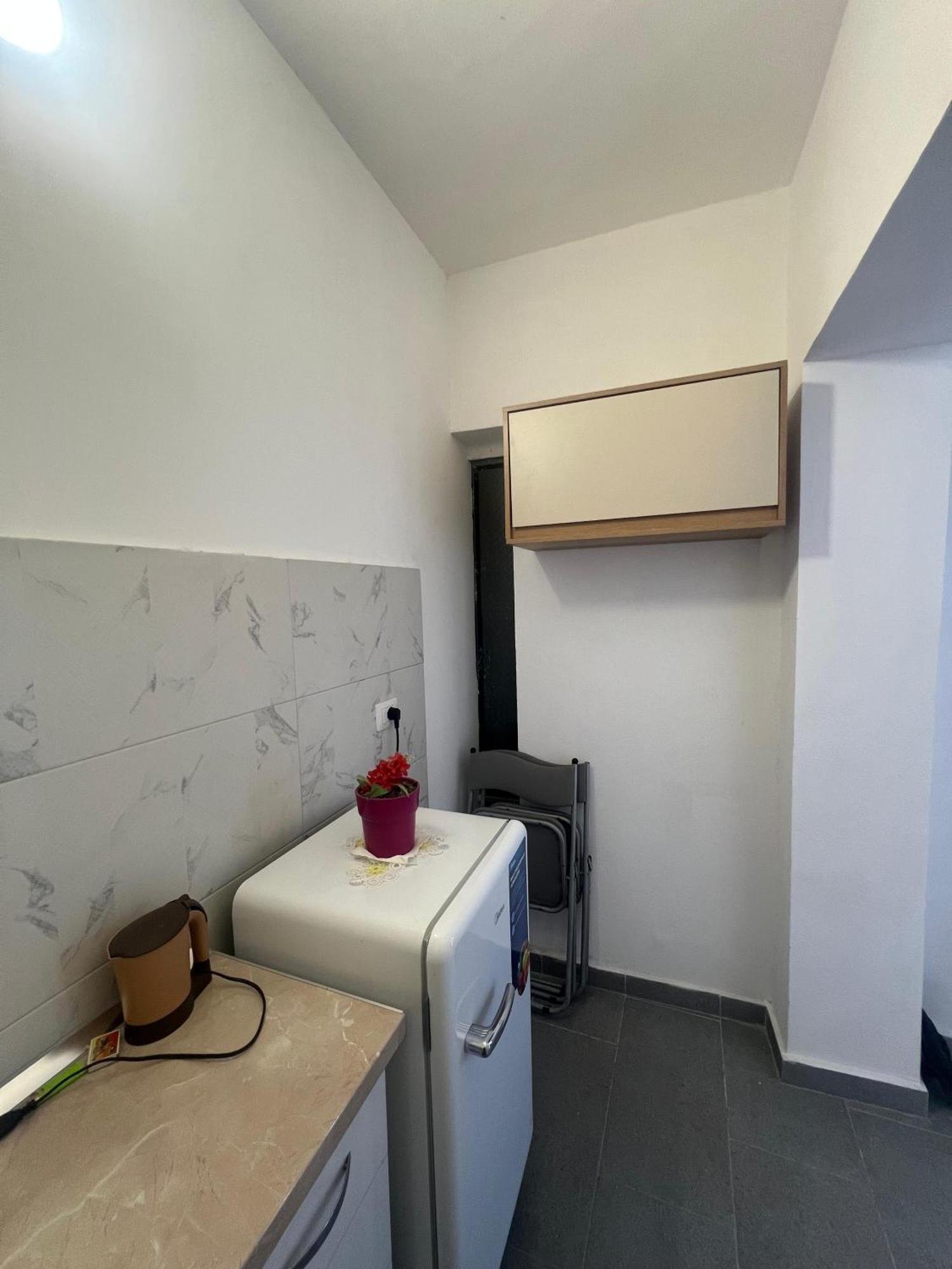Happy Corner Guest House ชโคเดอร์ ภายนอก รูปภาพ