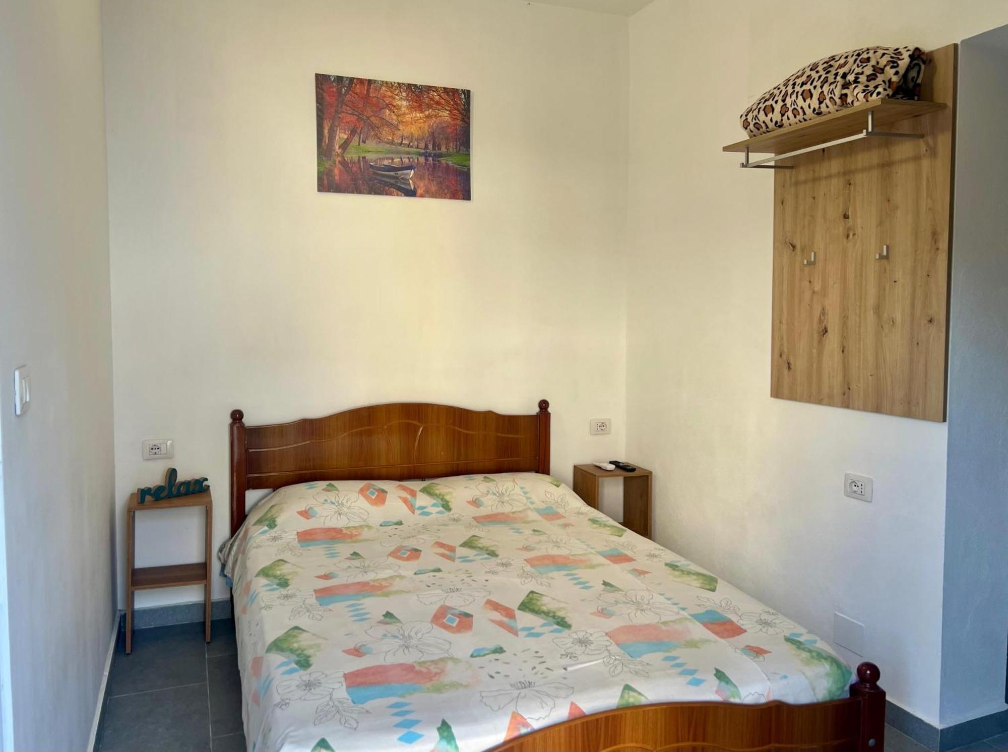 Happy Corner Guest House ชโคเดอร์ ภายนอก รูปภาพ